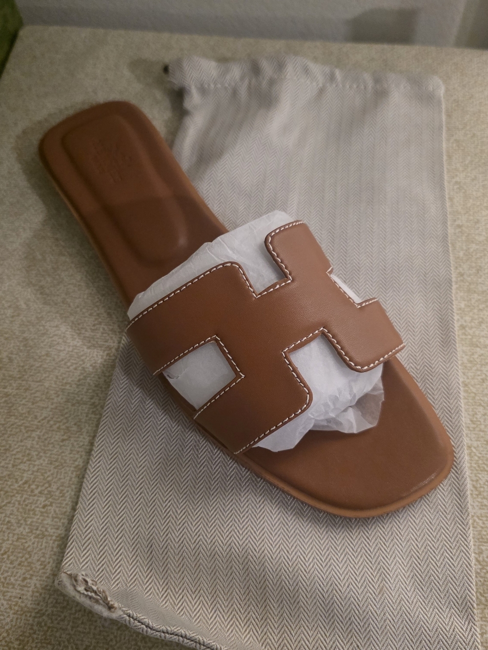 Source Unknown Tan Leather Slide Sandals for Women